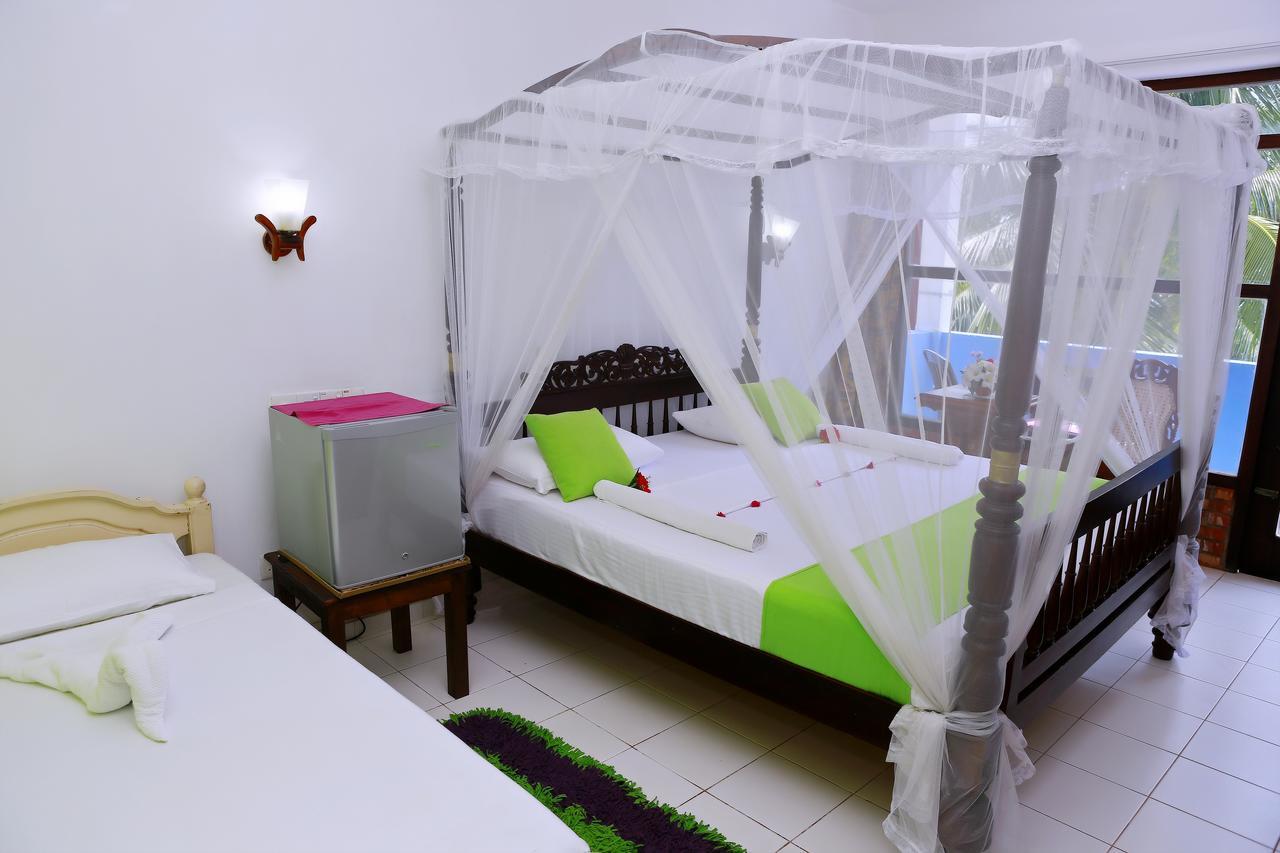 Southern Star Hotel Бентота Екстериор снимка