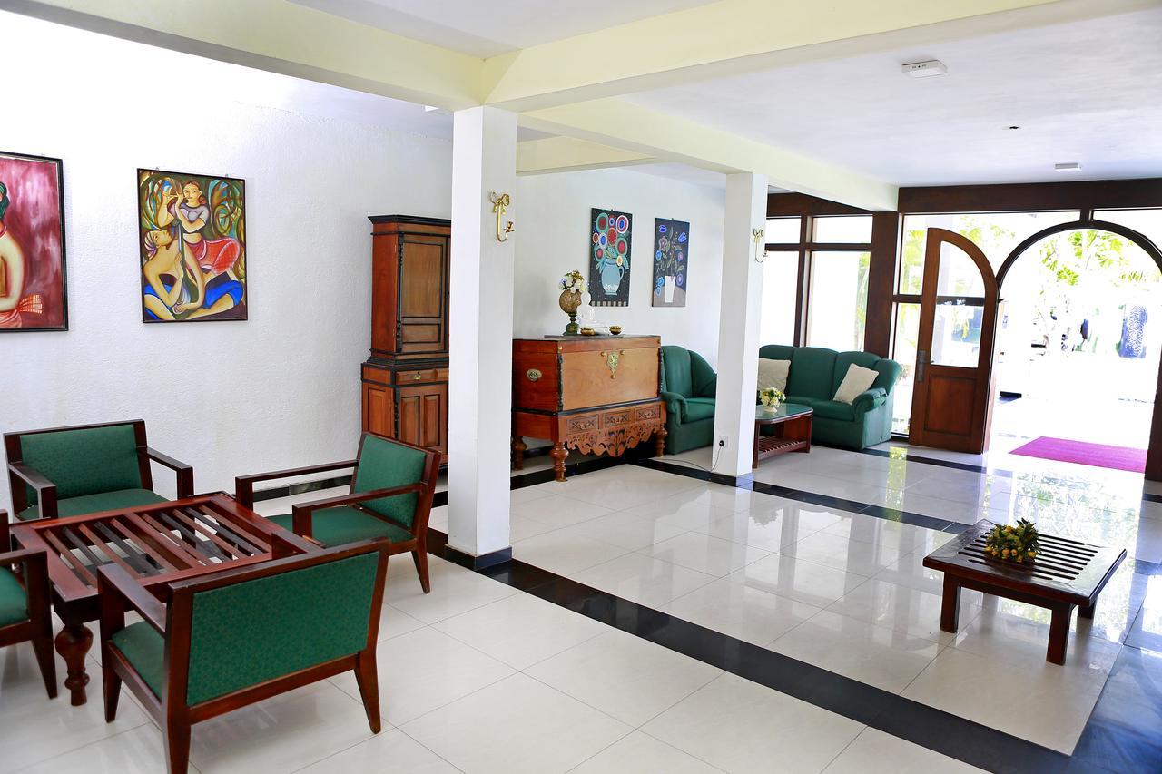Southern Star Hotel Бентота Екстериор снимка