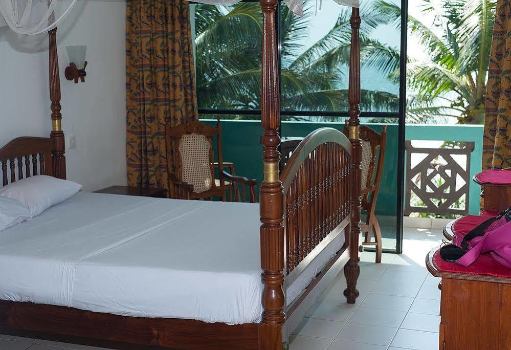 Southern Star Hotel Бентота Екстериор снимка