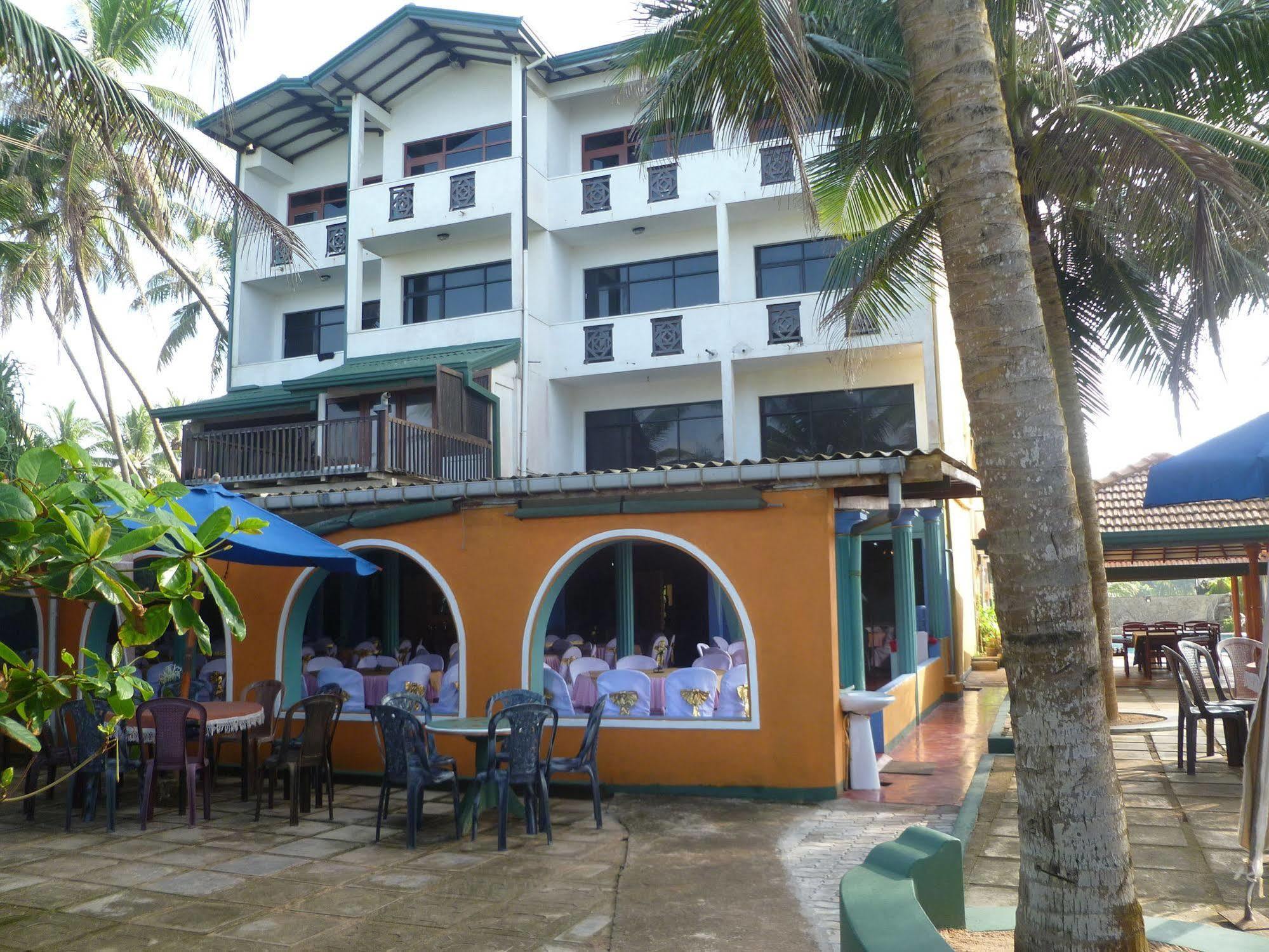 Southern Star Hotel Бентота Екстериор снимка