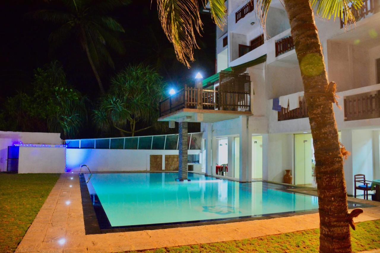 Southern Star Hotel Бентота Екстериор снимка